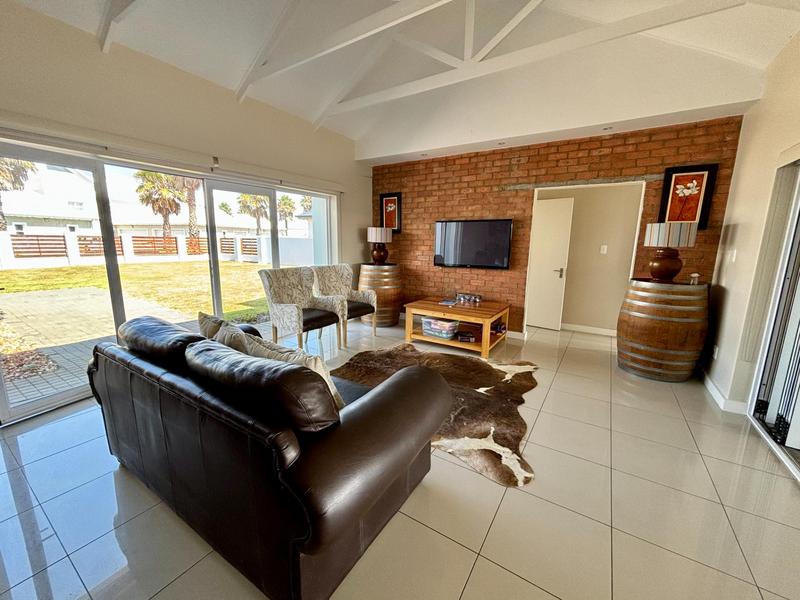 3 Bedroom Property for Sale in Marina Martinique Eastern Cape